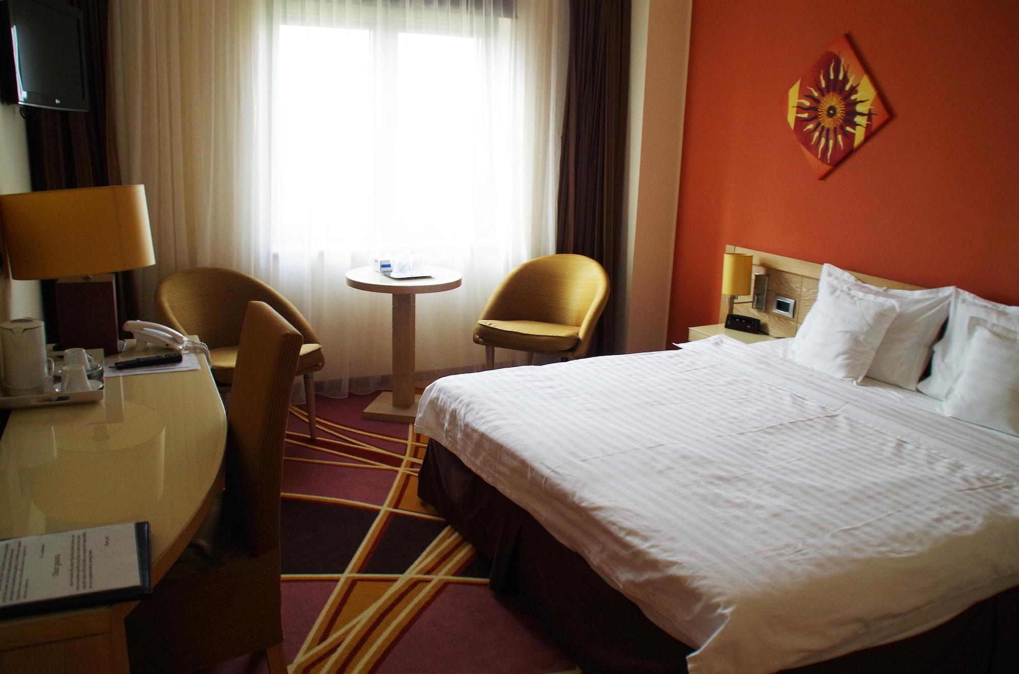Mari Vila Hotel Bucharest Luaran gambar