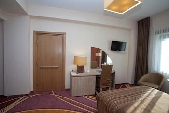 Mari Vila Hotel Bucharest Luaran gambar